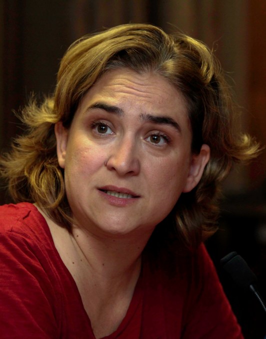 Barcelona, rueda de prensa con Ada Colau
