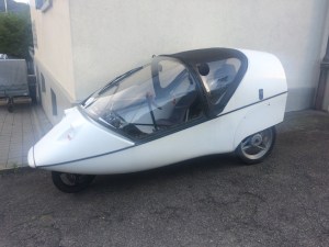 Tricicle per a dues persones, cobert.